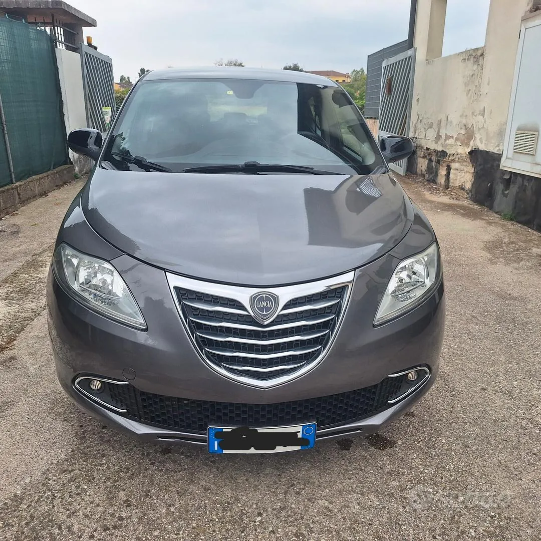 Lancia Ypsilon 2015 photo 5
