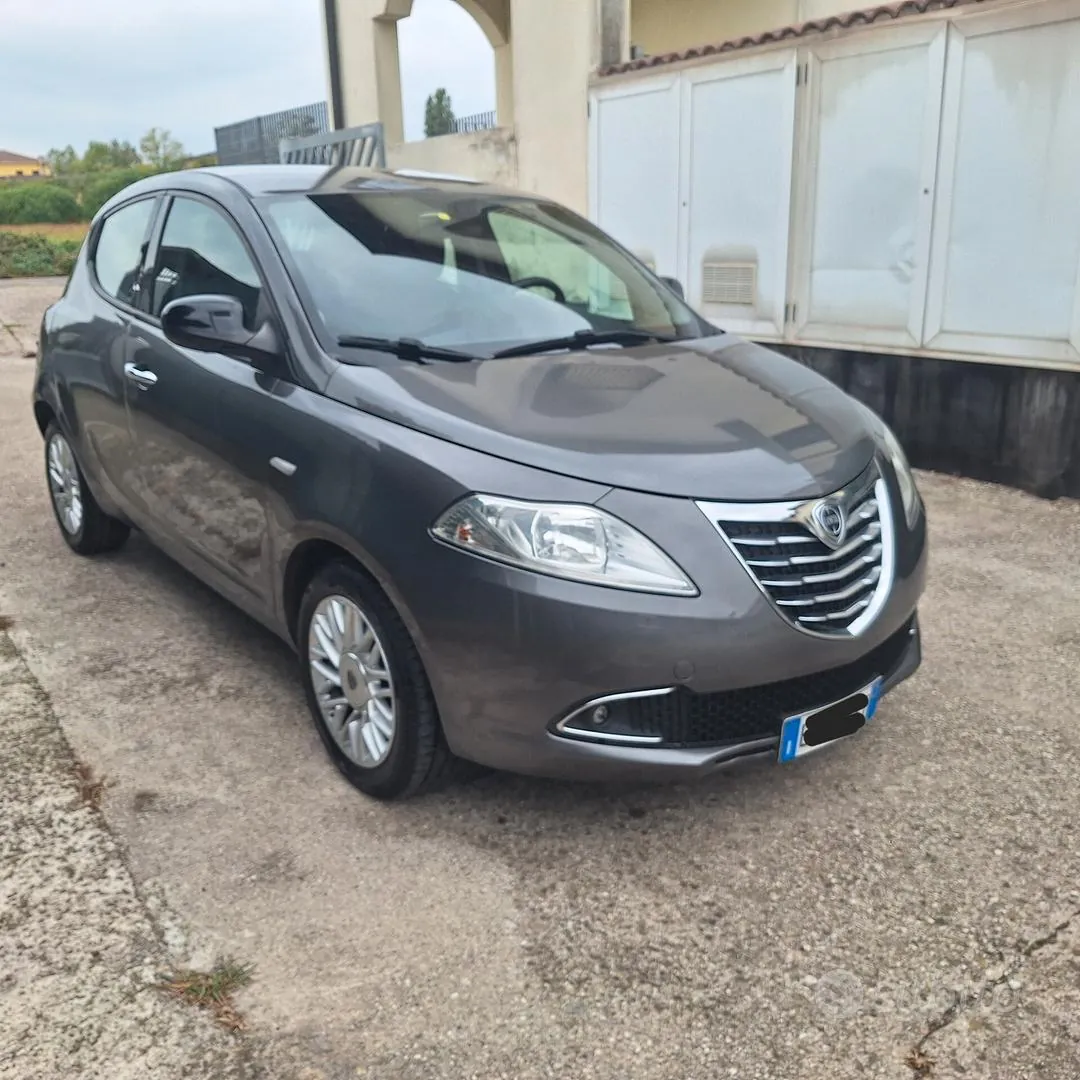 Lancia Ypsilon 2015 photo 4