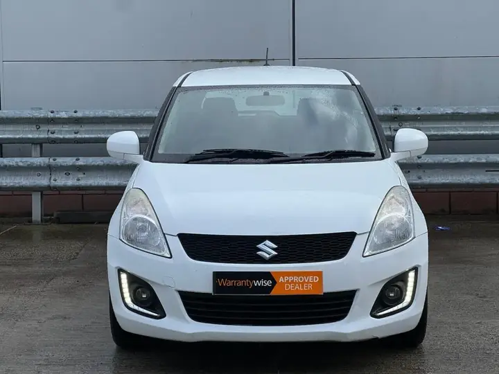 Suzuki Swift 2015 photo 2