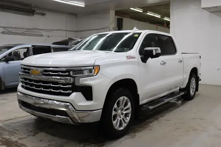 Chevrolet Silverado 1500 2024 photo 3