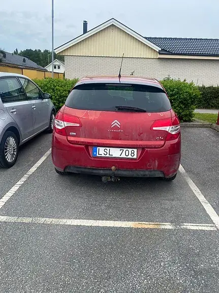 Citroen C4 2011 photo 2