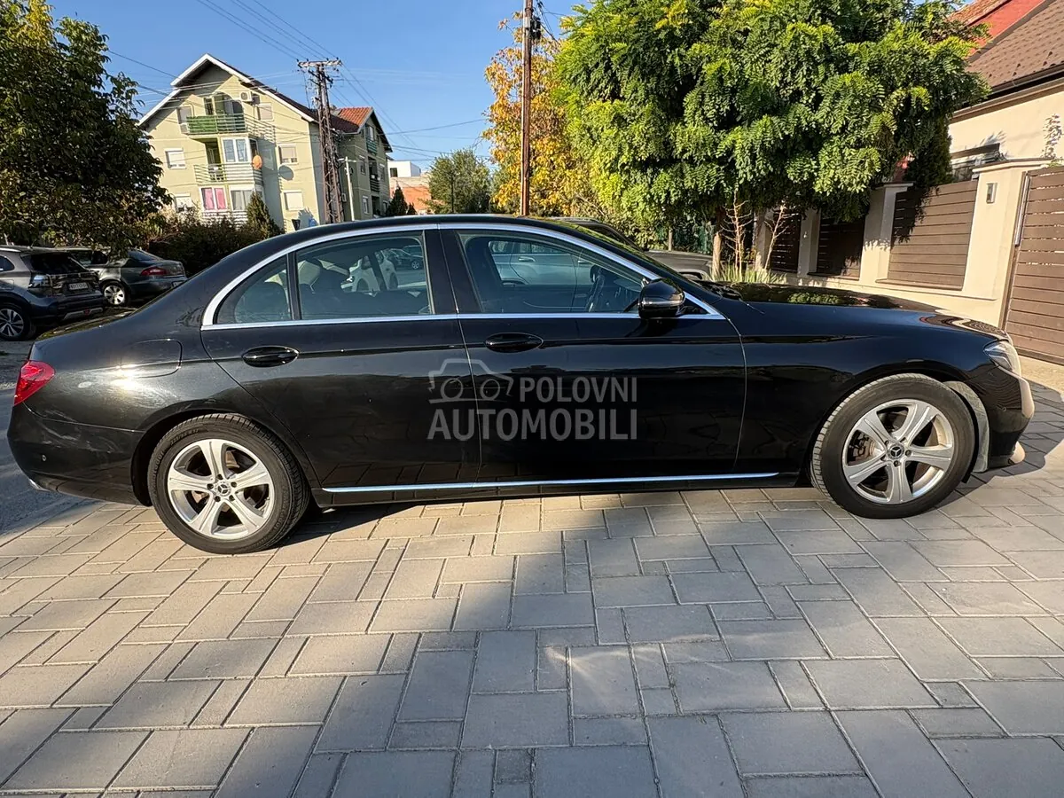 Mercedes-Benz E 220 2017 photo 3
