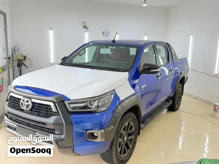 Toyota Hilux 2021 photo 2