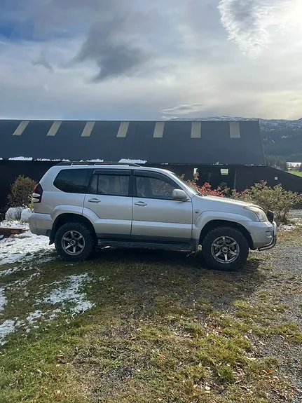 Toyota Land Cruiser 2007 photo 2
