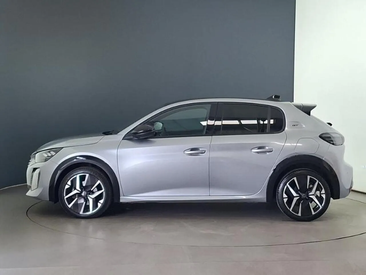 Peugeot 208 2025 photo 4