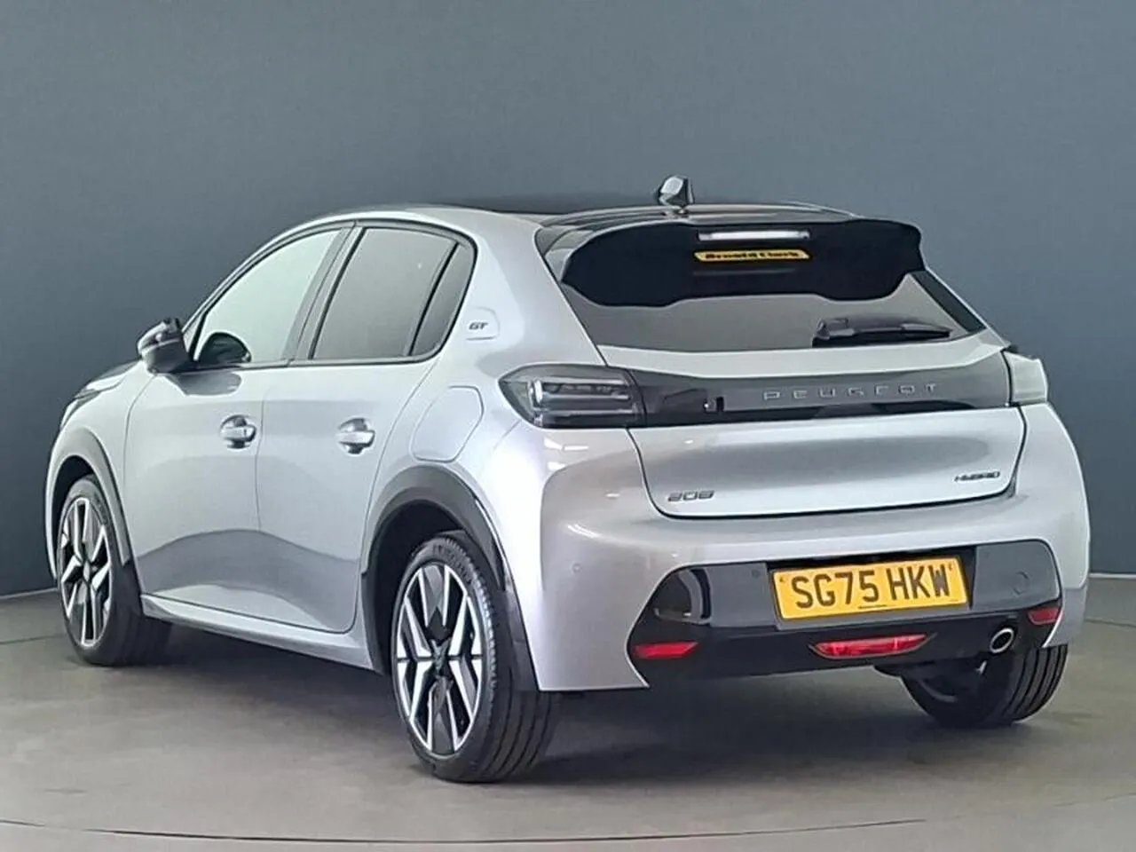 Peugeot 208 2025 photo 2