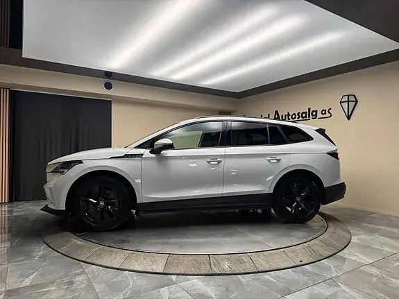 Skoda Enyaq 2022 photo 3
