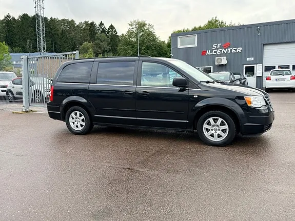 Chrysler Grand Voyager 2010 photo 2