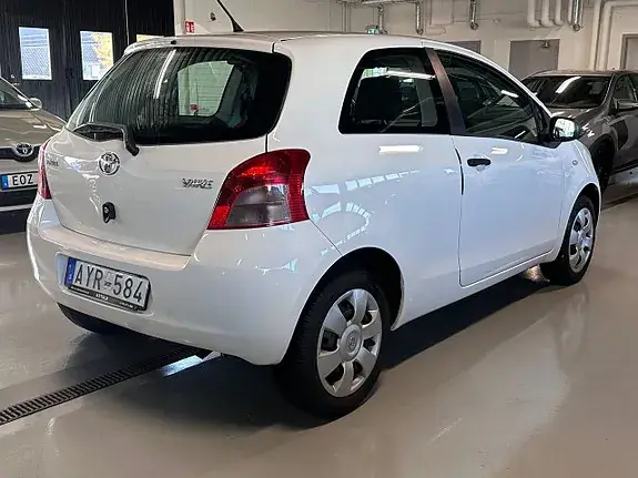 Toyota Yaris 2006 photo 3