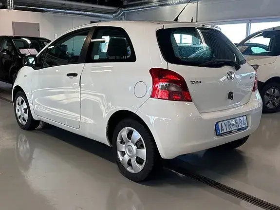 Toyota Yaris 2006 photo 4