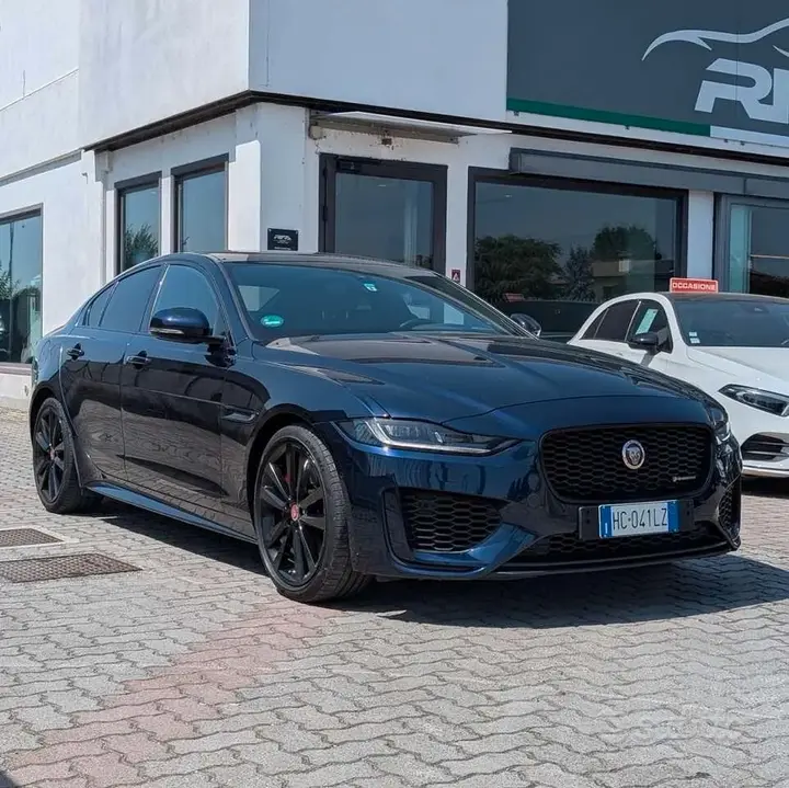 Jaguar Xe