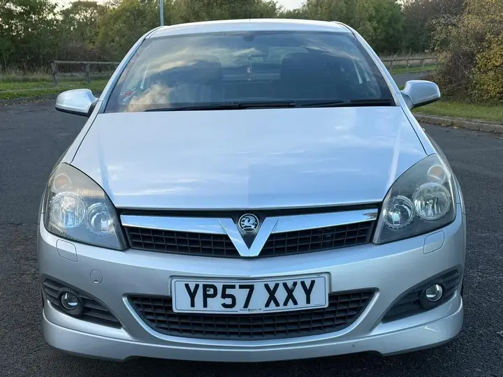 Vauxhall Astra 2007 photo 3