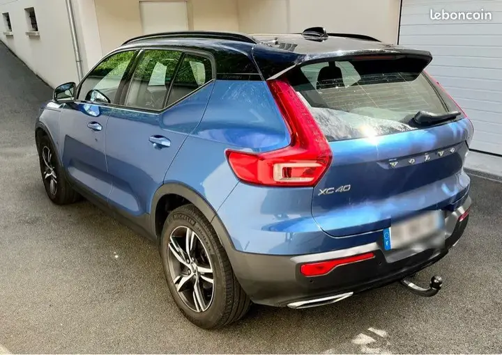 Volvo Xc40 2019 photo 2
