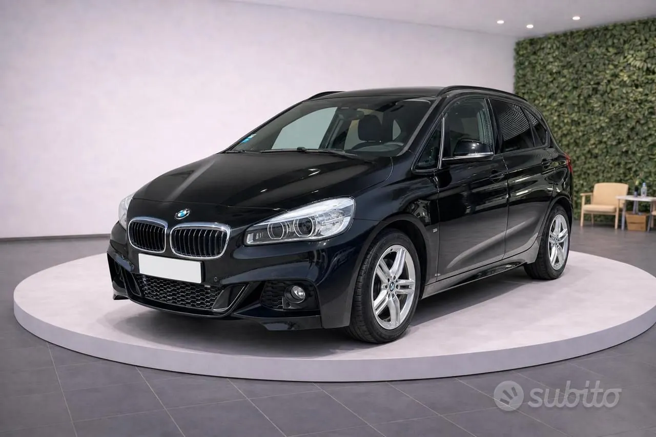BMW 218I