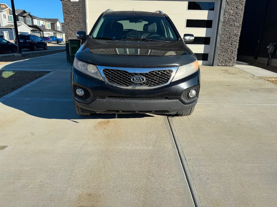 Kia Sorento 2011 photo 2