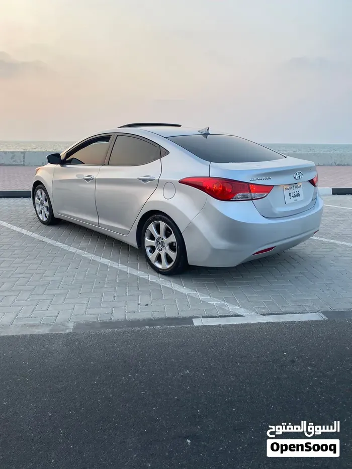 Hyundai Elantra 2013 photo 3