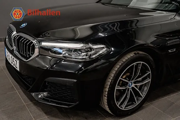 BMW 530E 2023 photo 2