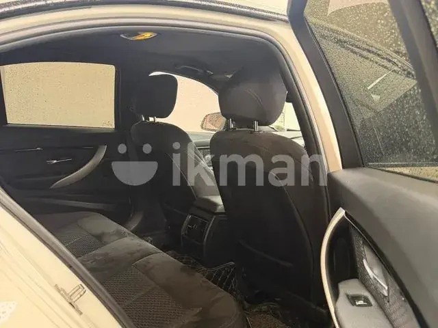 BMW 318I 2018 photo 4