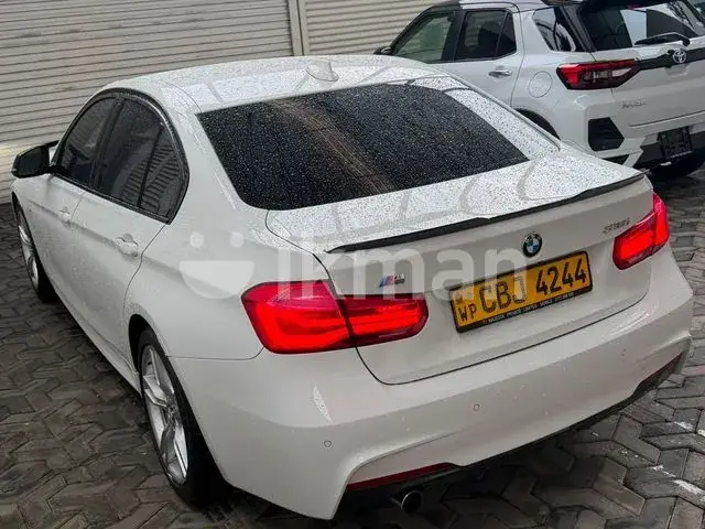 BMW 318I 2018 photo 2