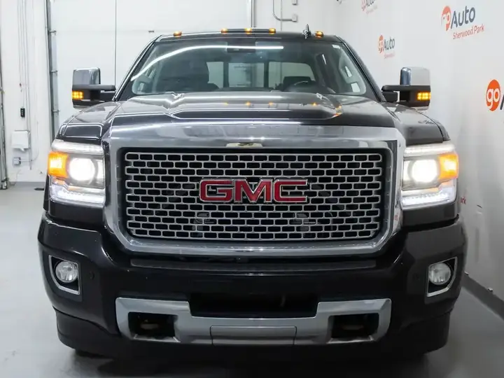 GMC Sierra 3500Hd 2015 photo 2