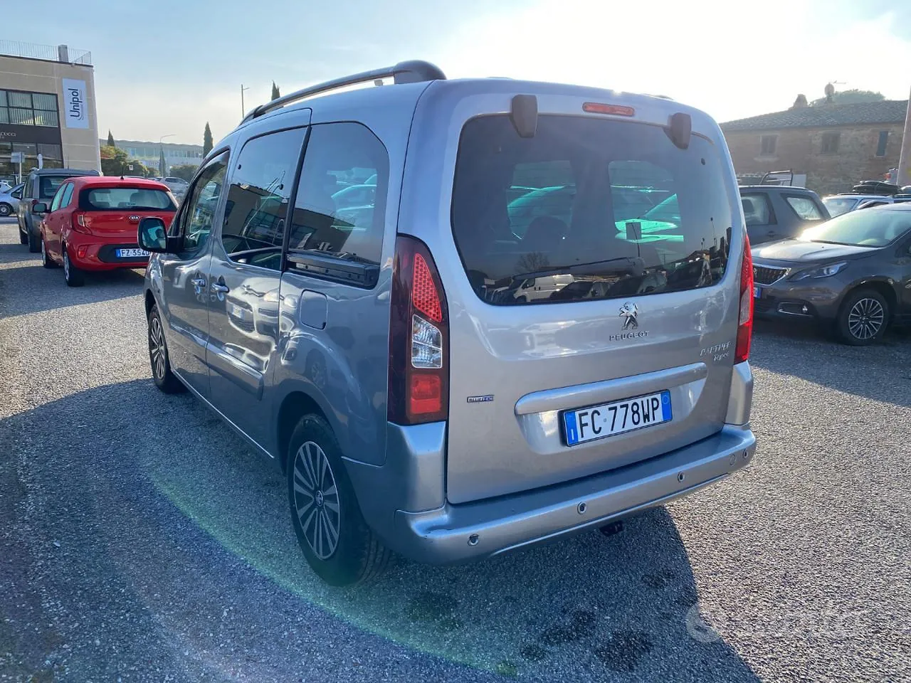 Peugeot Partner Tepee 2016 photo 4
