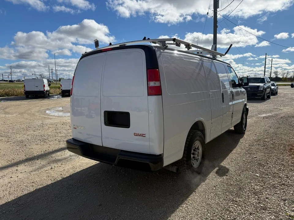 GMC Savana 2019 photo 4