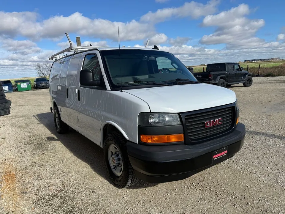 GMC Savana 2019 photo 5