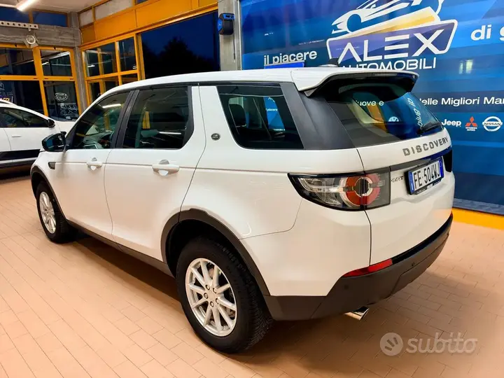 Land Rover Discovery Sport 2016 photo 4