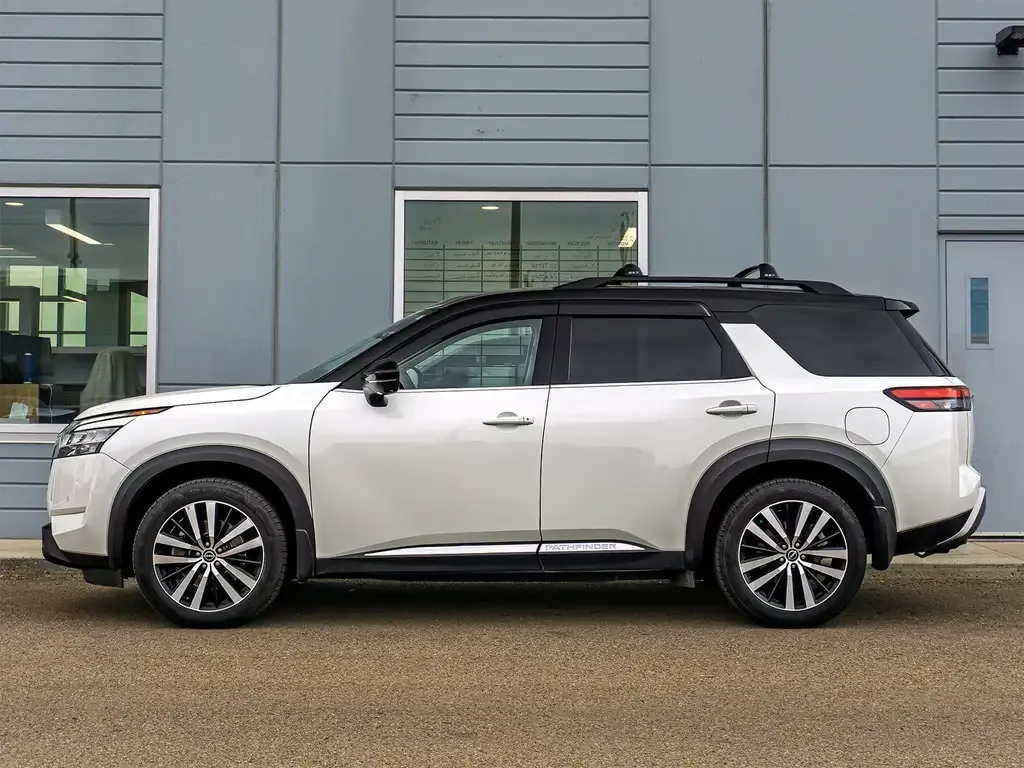 Nissan Pathfinder 2024 photo 4