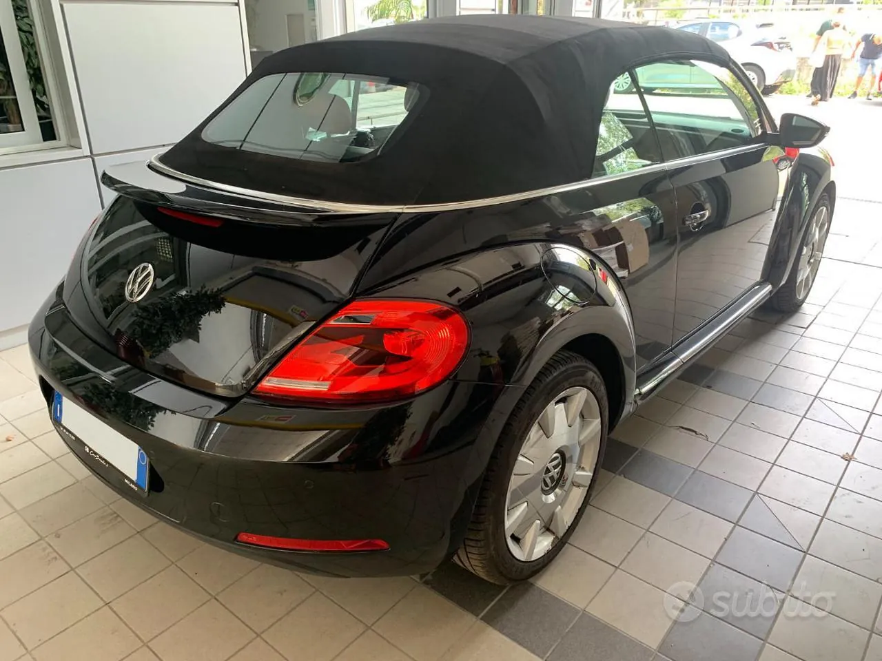 Volkswagen Maggiolino Cabrio 2016 photo 4