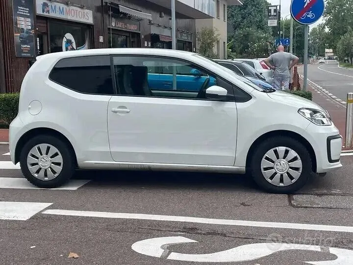 Volkswagen Up 2022 photo 4