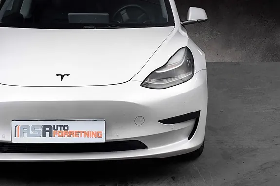 Tesla Model 3 2020 photo 3