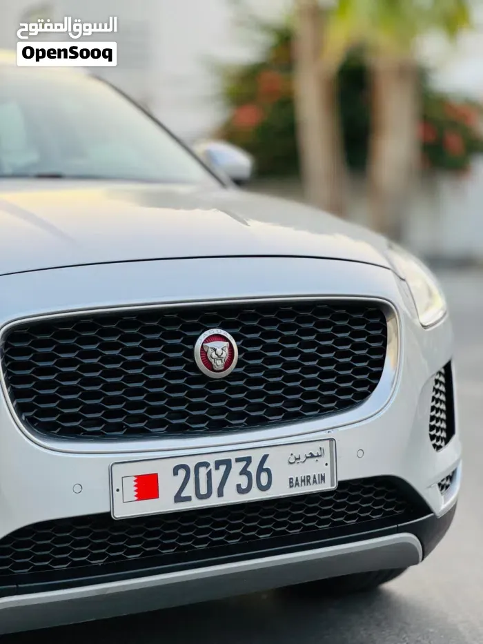 Jaguar E-Pace 2019 photo 4