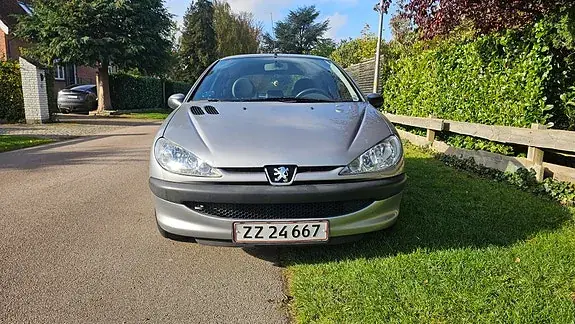 Peugeot 206 2005 photo 2