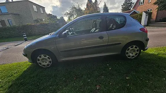 Peugeot 206 2005 photo 4