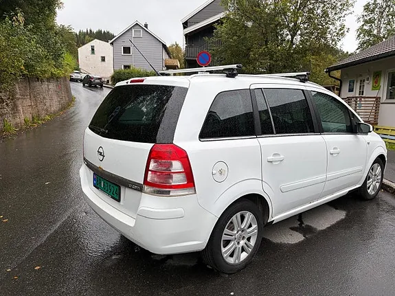 Opel Zafira 2009 photo 5