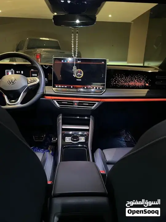 Volkswagen Tiguan 2025 photo 3