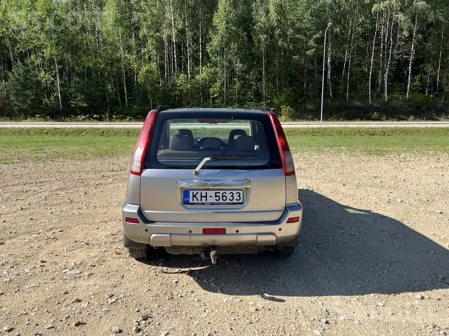 Nissan X-Trail 2003 photo 4