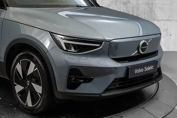 Volvo Xc40 2023 photo 2
