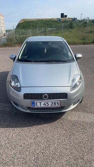 Fiat Grande Punto 2008 photo 2