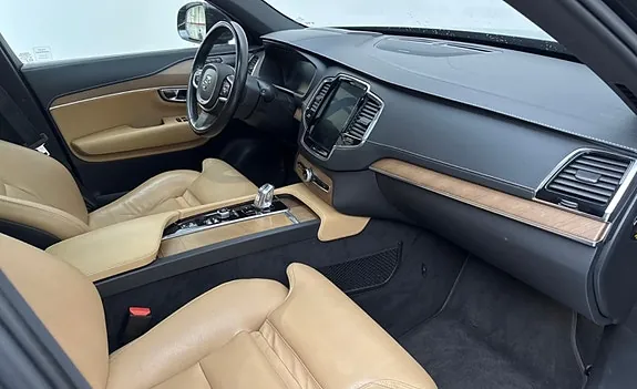Volvo Xc90 2019 photo 2