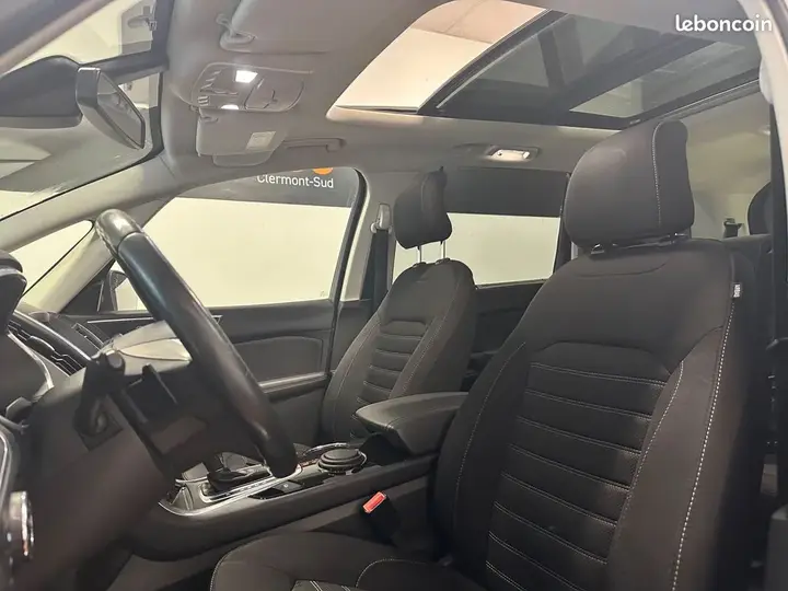 Ford Galaxy 2017 photo 5
