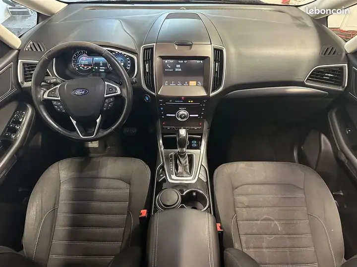 Ford Galaxy 2017 photo 3