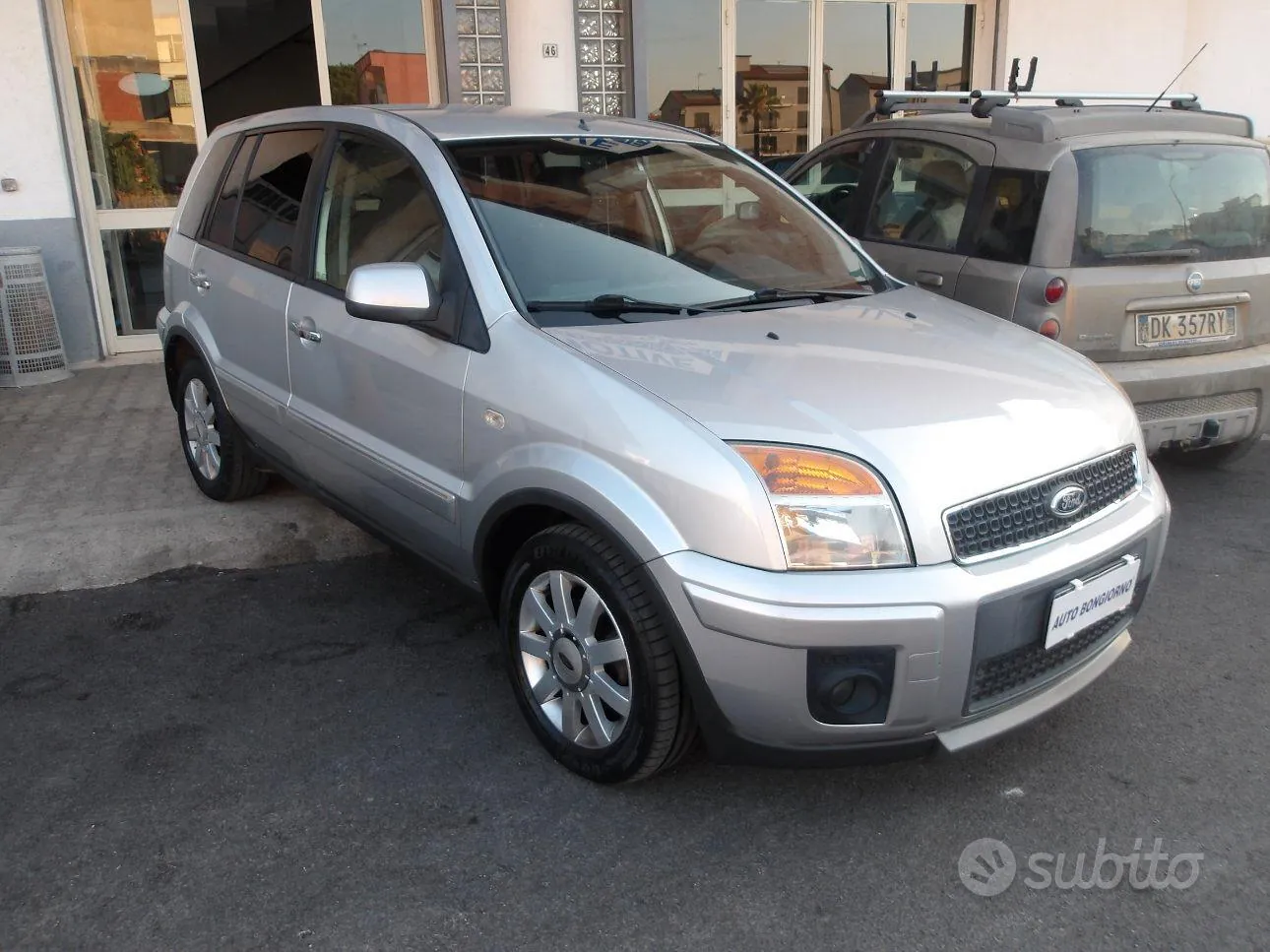 Ford Fusion 2010 photo 2