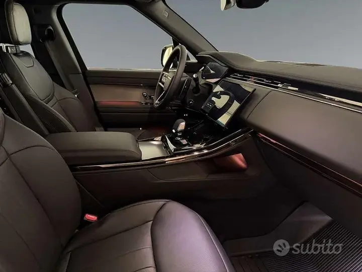 Land Rover Discovery Sport 2025 photo 4