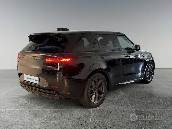 Land Rover Discovery Sport 2025 photo 2