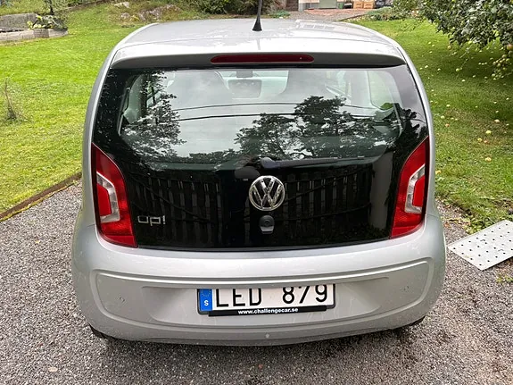 Volkswagen Up 2012 photo 4