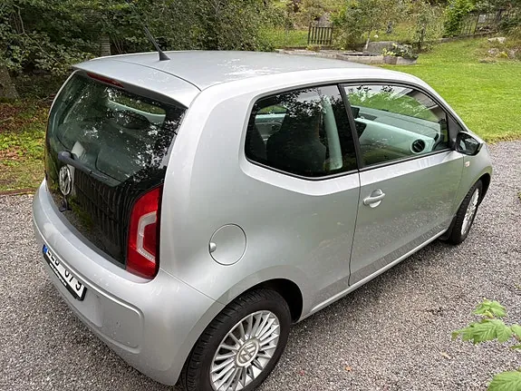 Volkswagen Up 2012 photo 5