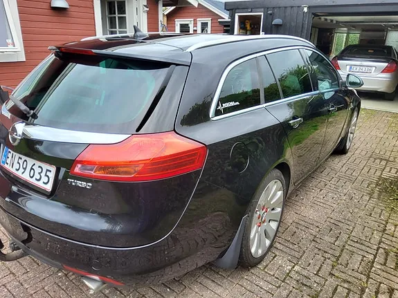 Opel Insignia 2010 photo 2
