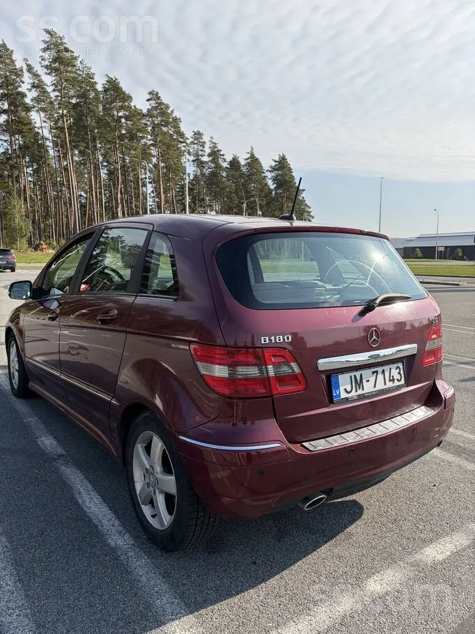 Mercedes-Benz B180 2009 photo 5